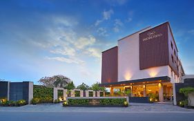 Royale Sarovar Portico Agra